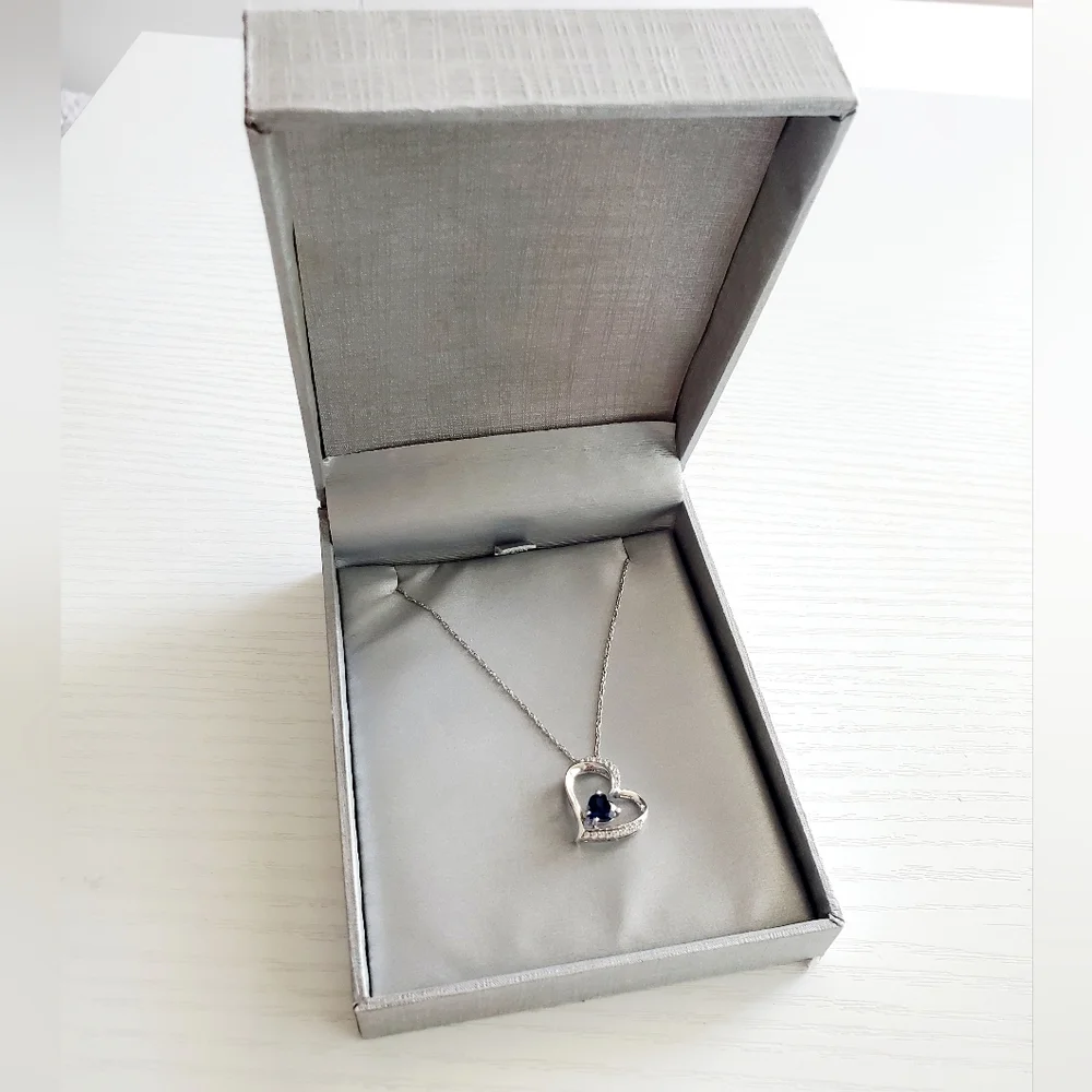 ZALES 💙Pendant & Necklace - Picture 2 of 11
